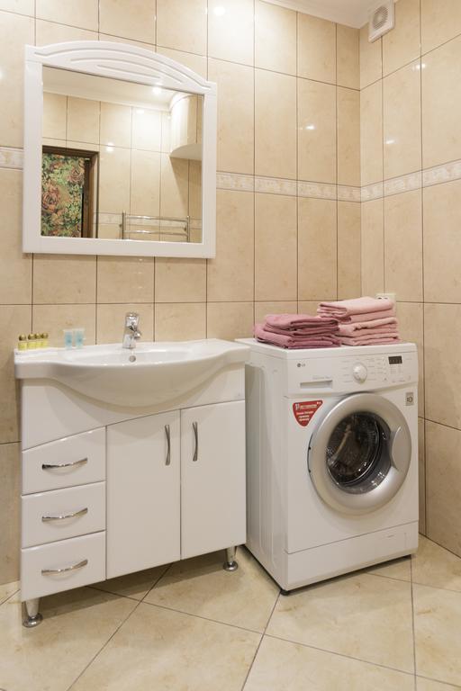 Best Apartments On Deribasovskoy Одесса Экстерьер фото