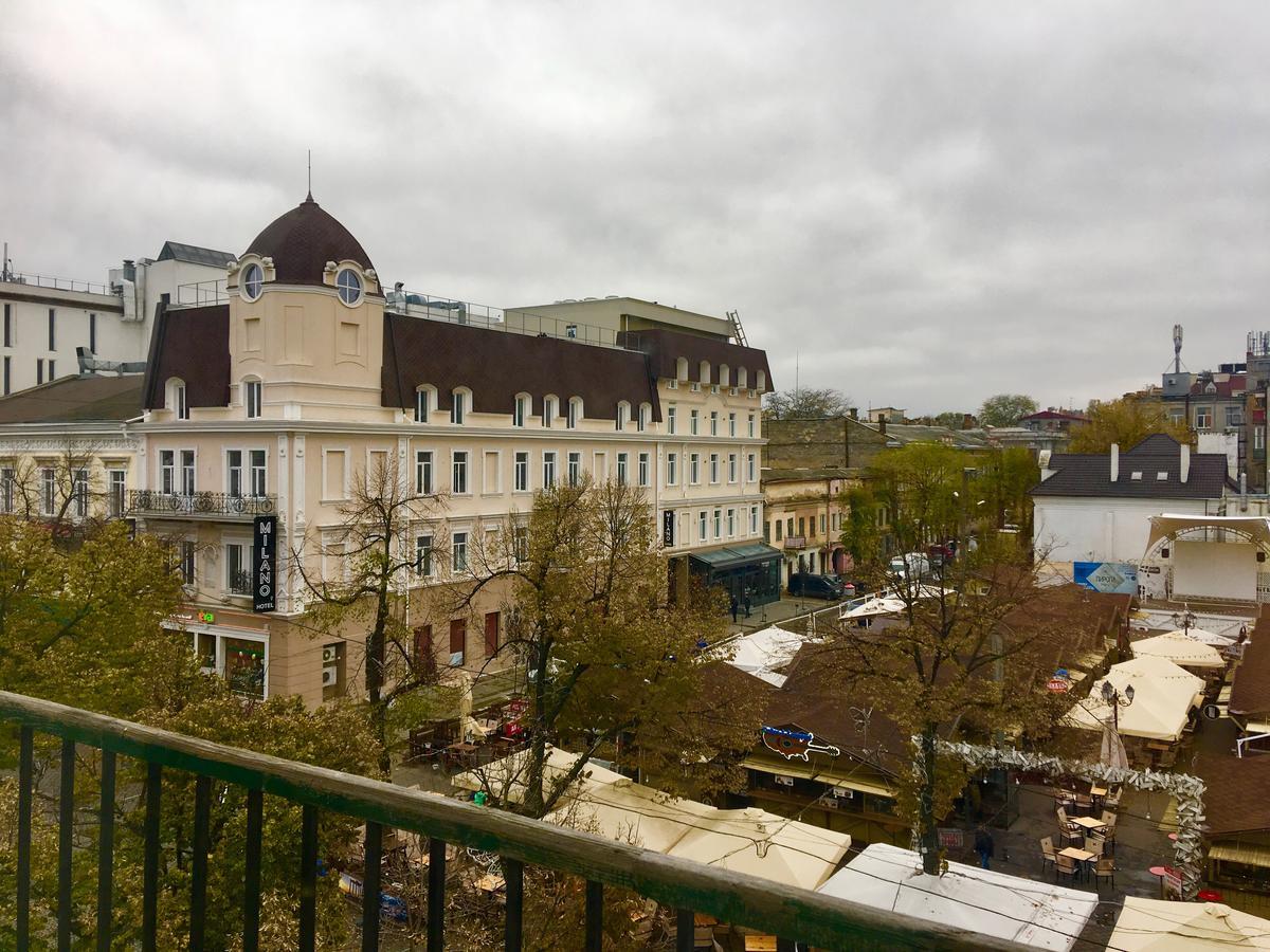 Best Apartments On Deribasovskoy Одесса Экстерьер фото